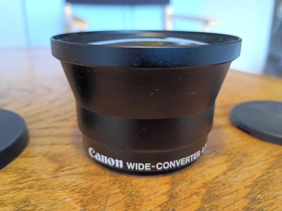 Canon Wide-Converter 0.7x 55 (55mm) For Front Filter Thread with Caps - Image 2 of 4