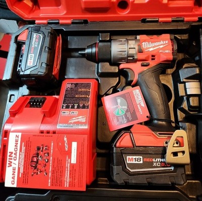  NEW  Milwaukee M18 FUEL GEN 4 Hammer Drill Kit 2904-22