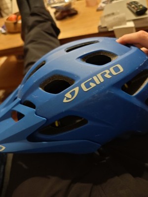Giro Fixture MIPS Helm dunkelrot gebraucht