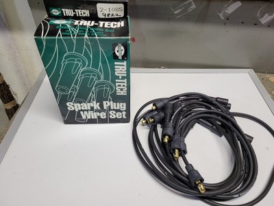 NEW Standard Ignition Tru-Tech Ignition Spark Plug Wire Set MOPAR 8 Cyl 2-1085