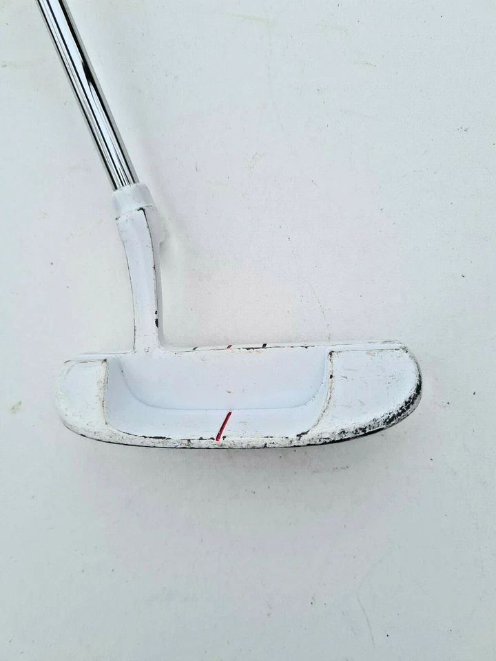 Dunlop Tour 2 TP13 Blade Putter, Approximately 34.5 Inches - Image 4 of 4