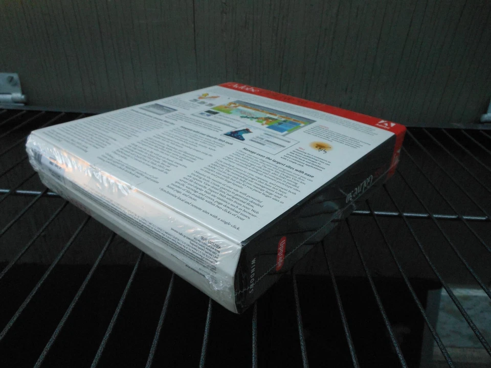 Adobe GoLive 5.0 for Windows, Upgrade Version, NEW IN BOX SEALED 2000 Vintage - Image 4 of 4