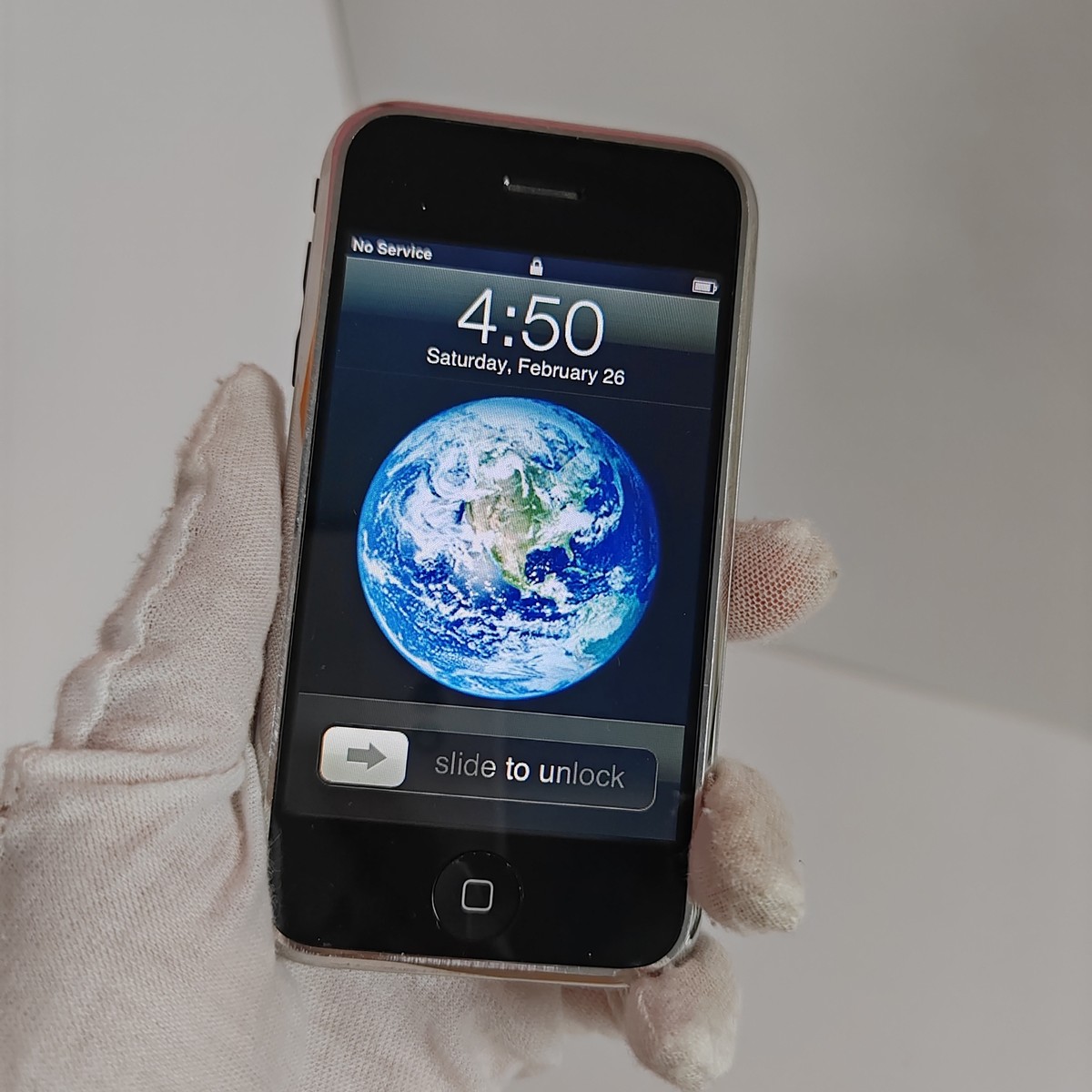 Apple iPhone 1st gen (iPhone 2G) 8GB very perfect 2MP 3.5