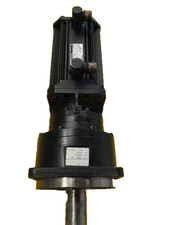 LENZE MDSKSRS071-13 ID.NO.00400402 SENDER RS02022799 GEARBOX MPS2