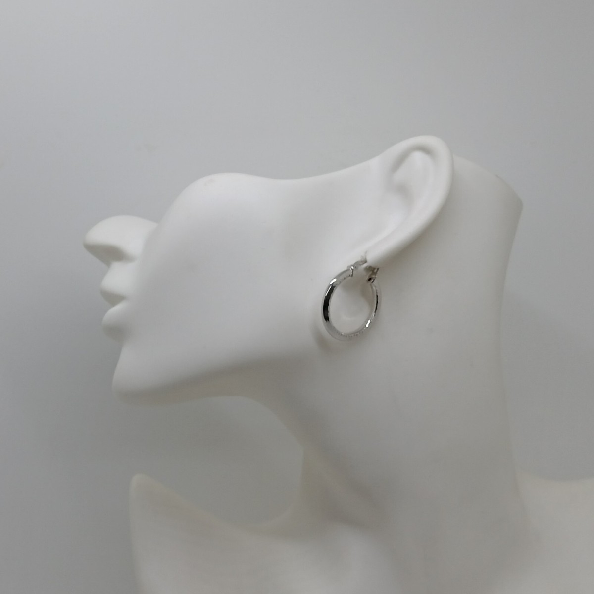 Orecchini Donna Cerchi in Oro Bianco con Diamanti ct. 0,99 G VS GM123/40 - Mirco Visconti