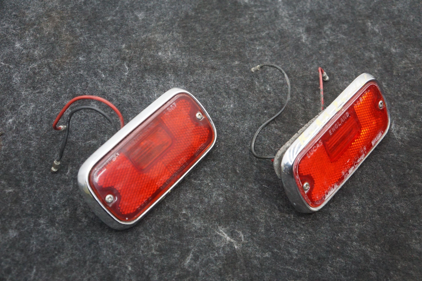Set 2 Rear Left Right Side Marker Light Lamp OEM Rolls Royce Silver Shadow 1973
