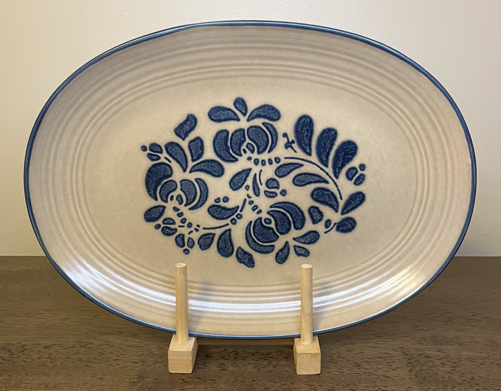 Vintage Pfaltzgraff Folk Art 14