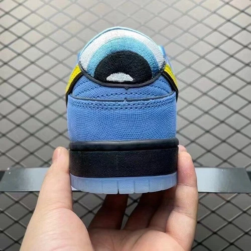 SB Dunk Low Pro QS x The Powerpuff Girls Bubbles - FZ8320-400 - Bild 4 von 4