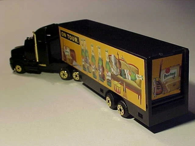 7 IN. Kenworth Urquell Beer Truck High Speed 1/87 H0 Diecast Plastic MINT Loose - Image 2 of 4