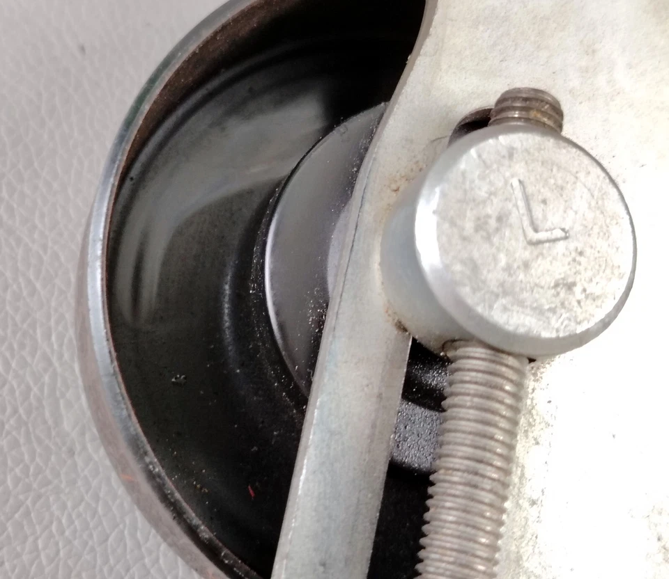 SOPORTE polea loca compresor aire acondicionado nissan 350z infiniti g35 fx35 m35 vq35de fabricante original Foto 4 de 4