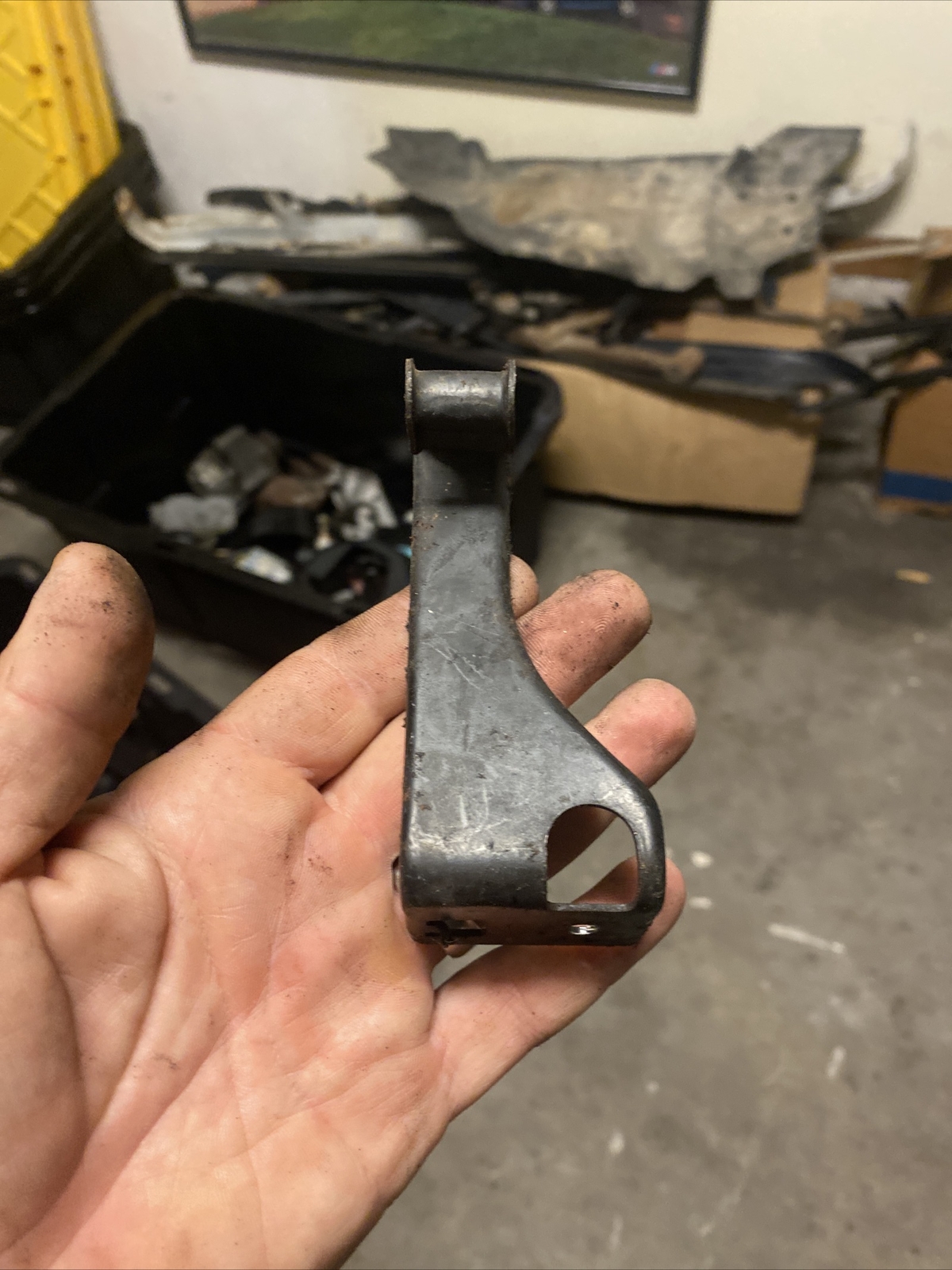 Used Honda S2000 Left Engine Mount Bracket