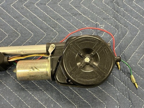 Volvo 240 244 245 740 760 780 940 960 Power Antenna Assembly AM/FM Radio #3943E - Picture 2 of 8
