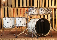 DW Performance White Marine Pearl 6pc Drum Set - 18x22,7x8,8x10,9x12,12x14,14x16
