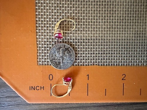 Estate 14K Yellow Gold "Heart" Earrings with Red Stone - 第 9/9 張圖片
