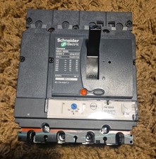 SCHNEIDER ELECTRIC NSX 160N 4 POLE. 160AMP  WITH TM 125D TRIP UNIT