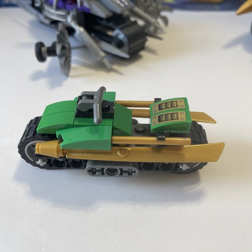 LEGO Ninjago 70733 Blaster Bike & 70722 Attacco Overborg con Manuale No Minifigures - Foto 12 di 24