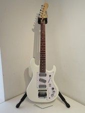 Rapier 33 RAP33AW Electric Guitar in White - Mint & Unused