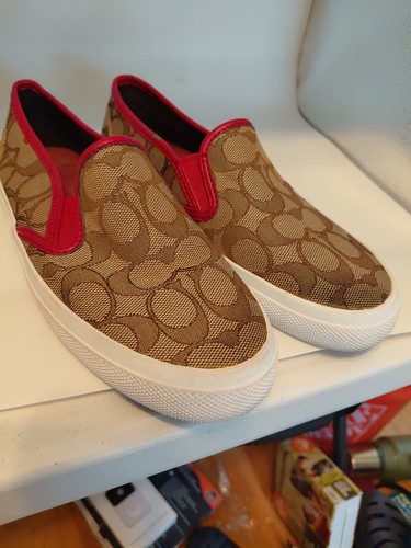 COACH ‘Chrissy’ Logo Jacquard Tan/ Red Trim Slip-On Shoes Sz 6B Sneaker Women - Picture 2 of 6