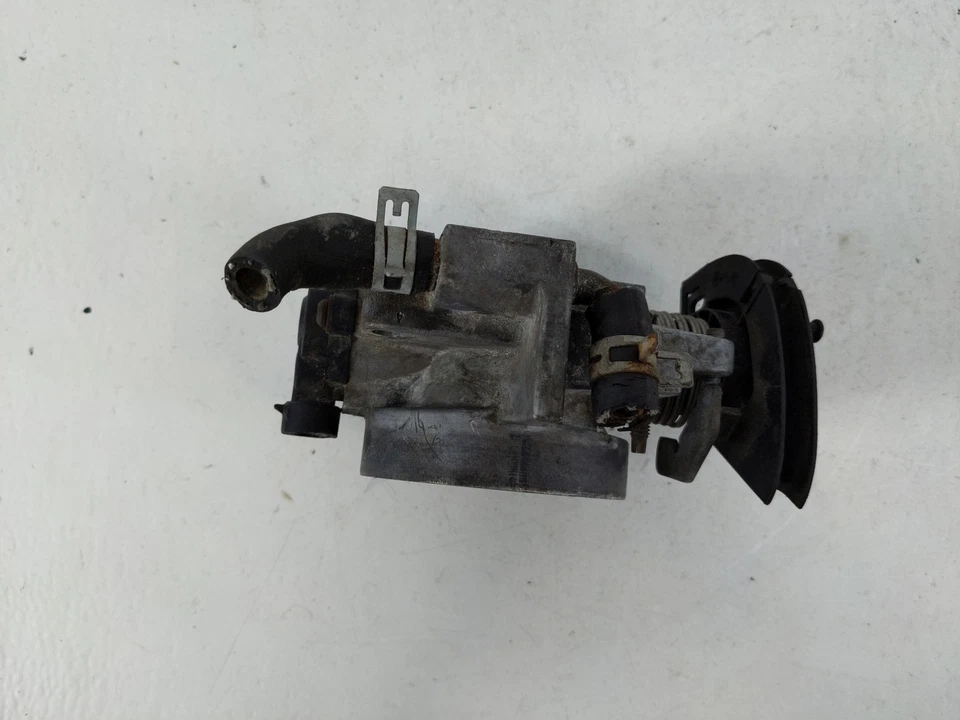 Chevrolet Monte Carlo 2000-2005 carrocería del acelerador RZ9XM Foto 3 de 4