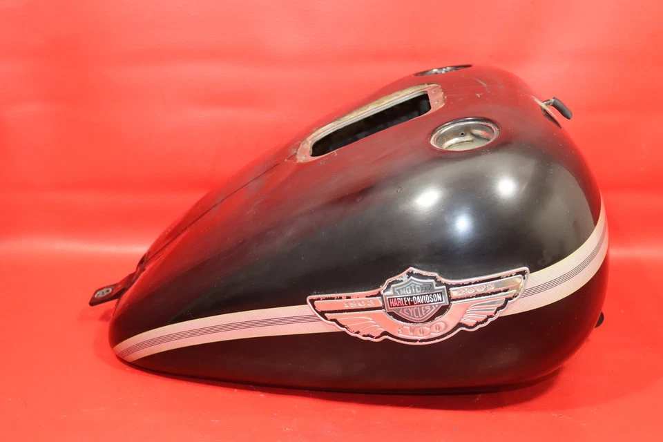 2003 HARLEY-DAVIDSON SOFTAIL STANDARD ANNIVERSARY EFI FXSTI GAS FUEL TANK NODENT - Image 3 of 4