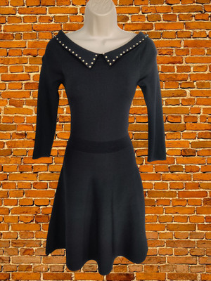 SANDRO GRÖSSE 1 SMALL SCHWARZES KLEID Anastasia Steele Sandro Raketenverzierung SKATER