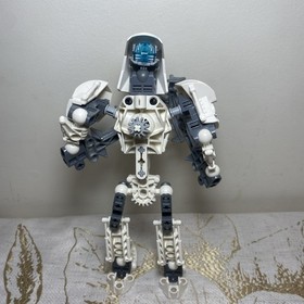 LEGO Bionicle Toa Metru Toa Nuju (8606) Complete Figure - No packaging
