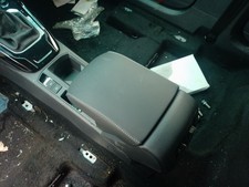 2GA864207BOF MITTELKONSOLE / 1513263 FÜR VOLKSWAGEN T-ROC A11, D11 2.0 TDI