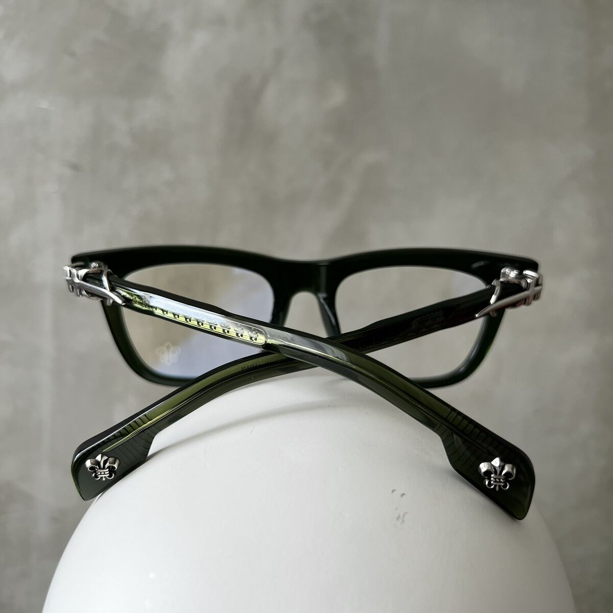 CHROMEHEARTS/ DARK GREEN SILVER FRAME CLASSIC STYLE EYEGLASS CHROMEHEARTS/ DARK GREEN SILVER FRAME CLASSIC STYLE EYEGLASS