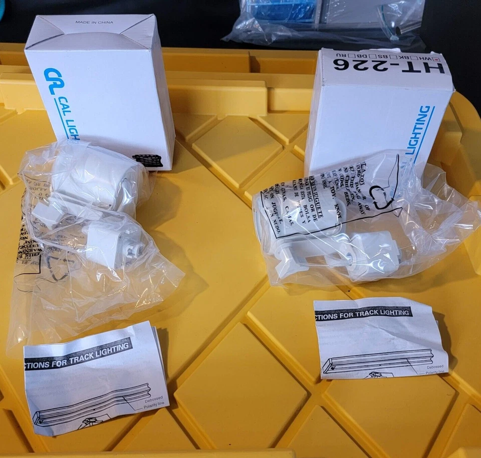 Cal Lighting HT Series Track Head - White  MSRP $60.00 HHT-226 - Image 2 of 4