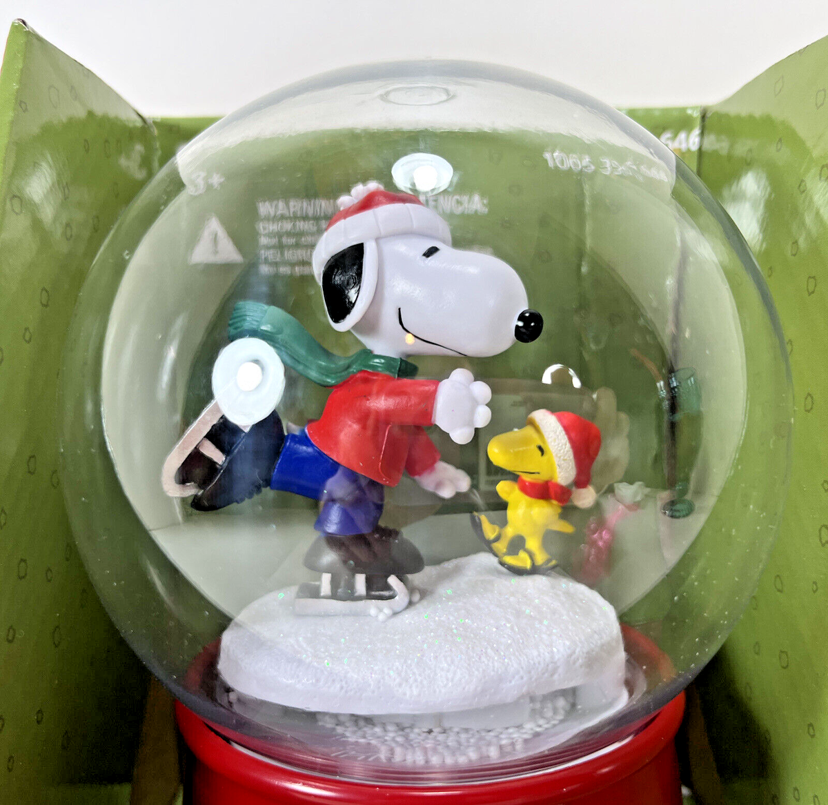 置物 SNOOPY - Peanuts (R) Astronaut Snoopy Water Globe Snoopy Astronaut Water Globe | snoopn4pnuts.com