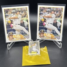 2023 Topps JUAN SOTO Super Box Exclusive Enamel Pin PADRES + 2023 Soto Base (2)