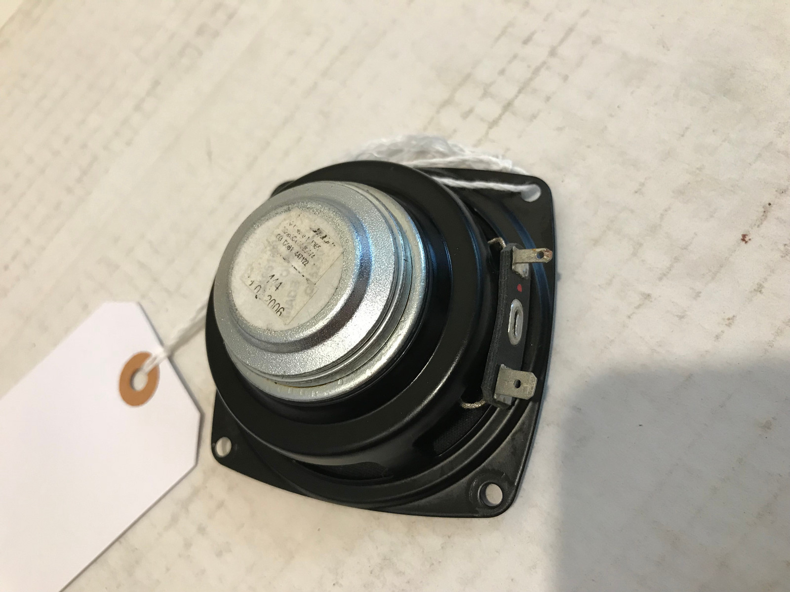  07 Maserati Quattroporte Dash Left or Right Speaker Tweeter w/ cover.