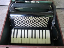 Vtg Black Camerano Piano Accordion 480/459 Italy w/Case