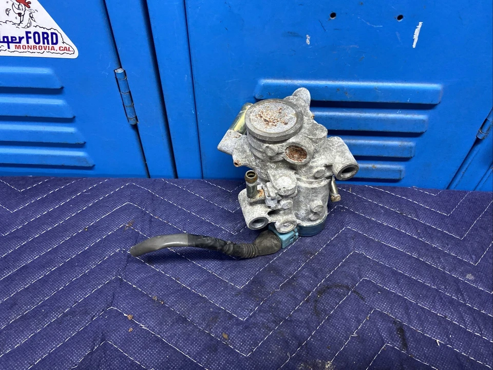 OEM RALENTÍ CONTROL AIRE VÁLVULA IAC B675-20-660 88-89 MAZDA 323 91-94 MERCURY CAPRI Foto 4 de 4