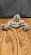 Prissy Kitties Miniature Tea Set
