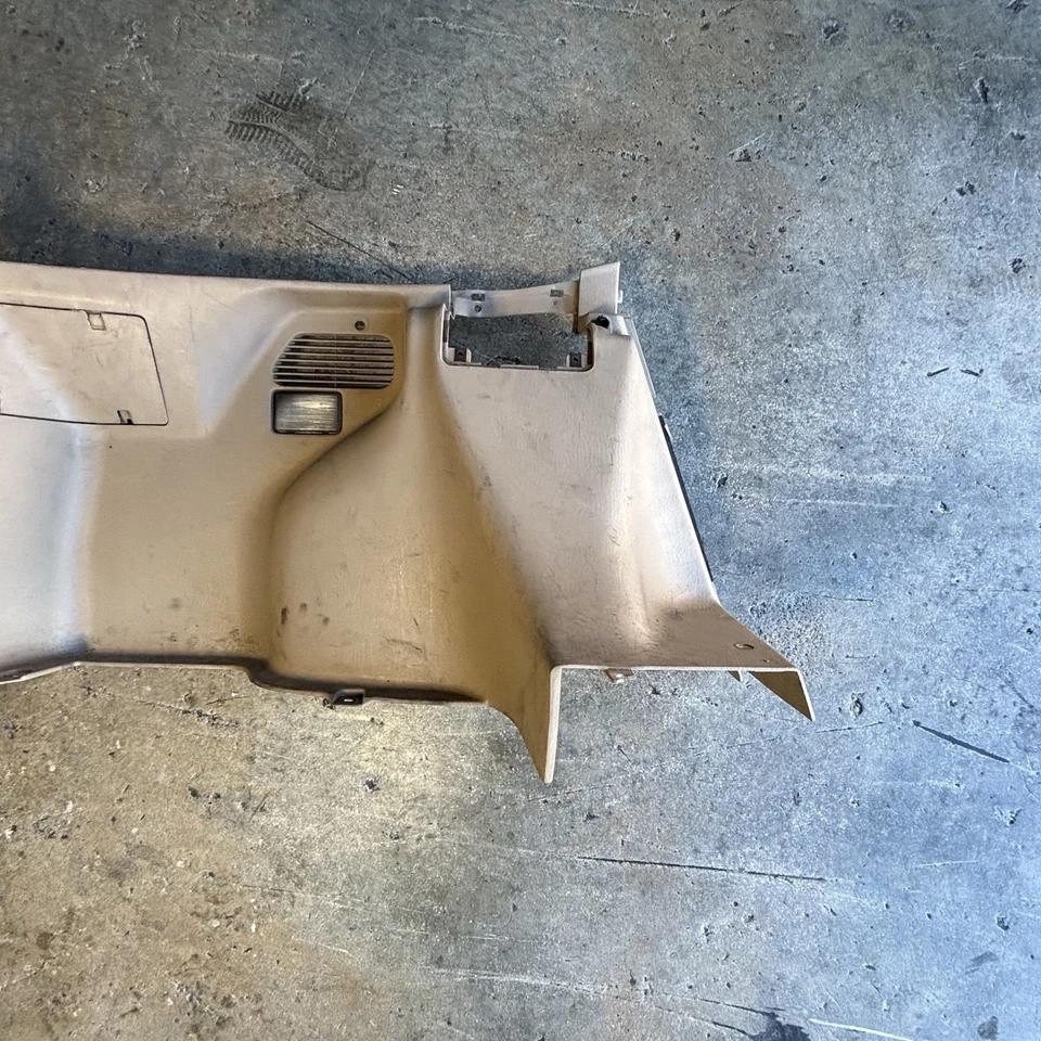 1995-1999 MITSUBISHI ECLIPSE TRASERO IZQUIERDO INTERIOR MALETERO CARGA DOBLADO MOLDURA OEM Foto 4 de 4