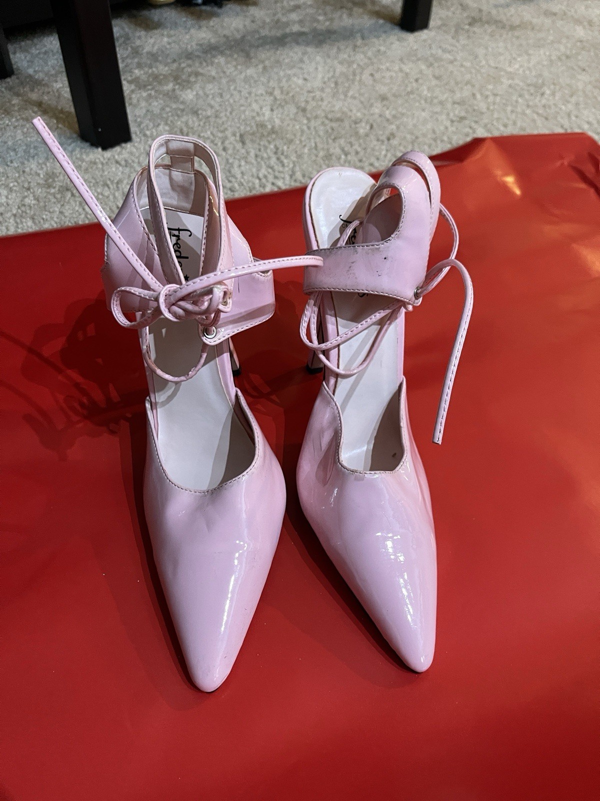 Fredericks of Hollywood Women’s Heels Pink New Size 9.5