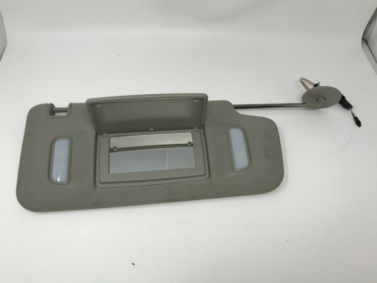 2013-2019 Buick Encore Chevy Trax Passenger Sun Visor Gray OEM SV0646