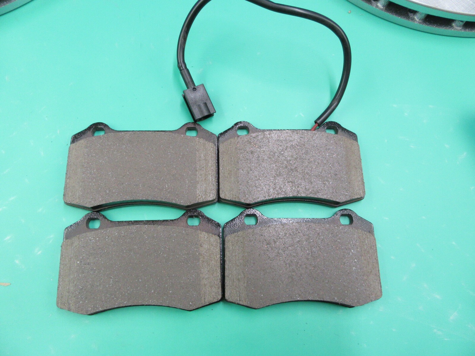 Maserati Ghibli S Sq4 Quattroporte front rear brake pads & rotors