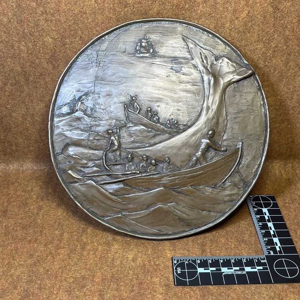 GRAN PLACA DE BRONCE ANTIGUA Moby Dick escena RARA CAZA NÁUTICA RELIEVE DE BRONCE Foto 2 de 3