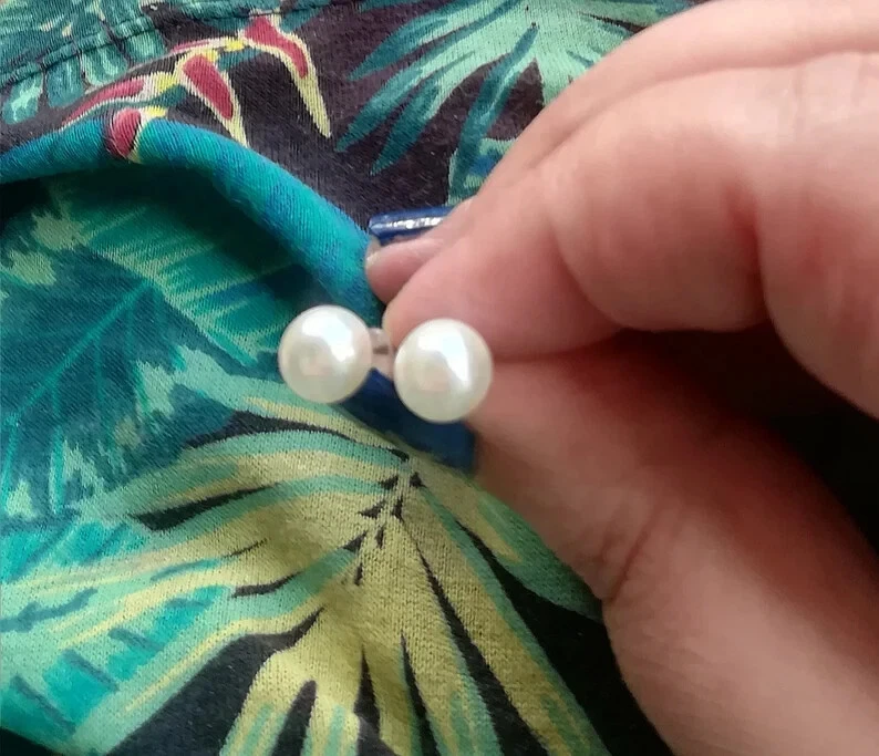 ORECCHINI DI PERLE BIANCHE A BOTTONE 7-8MM ORECCHINI ARGENTO PERLA D'ACQUA DOLCE - Immagine 4 di 4