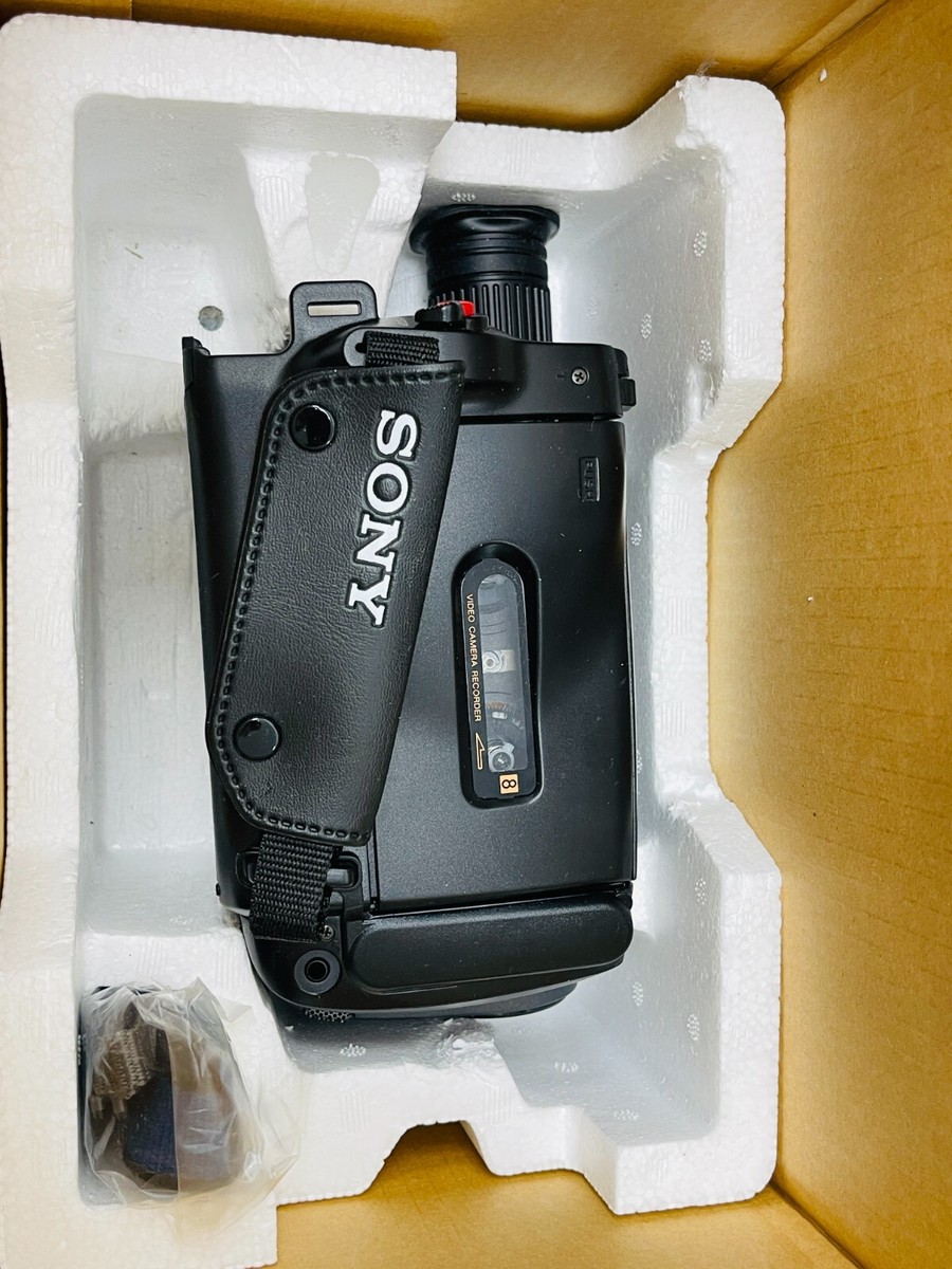 Used - Sony CCD-TRV119 NTSC 8mm Video8 Handycam, 12x Variable Zoom Used - Sony CCD-TRV119 NTSC 8mm Video8 Handycam, 12x Variable Zoom