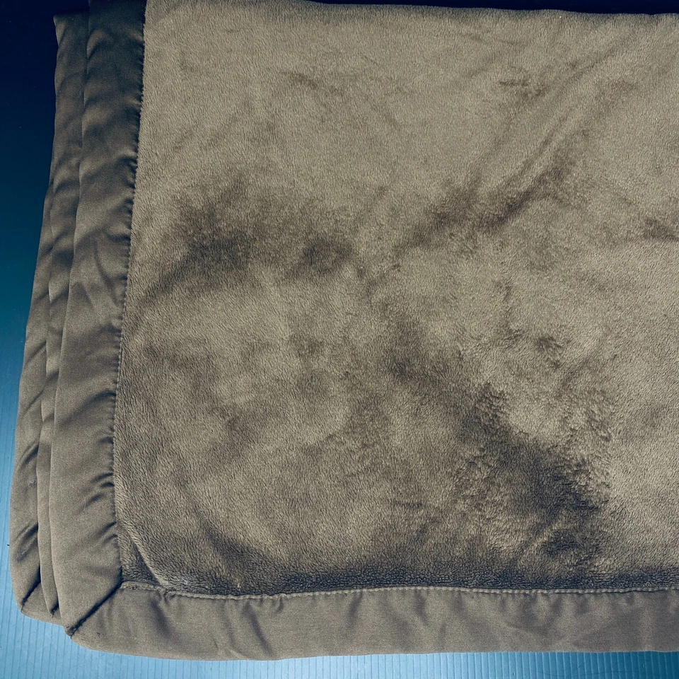 Babies R Us Manta Bebé Marrón Sólido Terciopelo Sherpa Borde Satinado Seguridad Lovey Foto 2 de 4