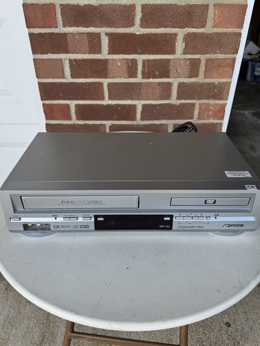 Sansui VRDVD4100B Video DVD VCR Combo Untested - 第 1/5 張圖片