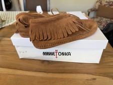 Minnetonka 882 Men's Brown Suede Fringed Moccasins Soft Sole Size 8 Used Good
