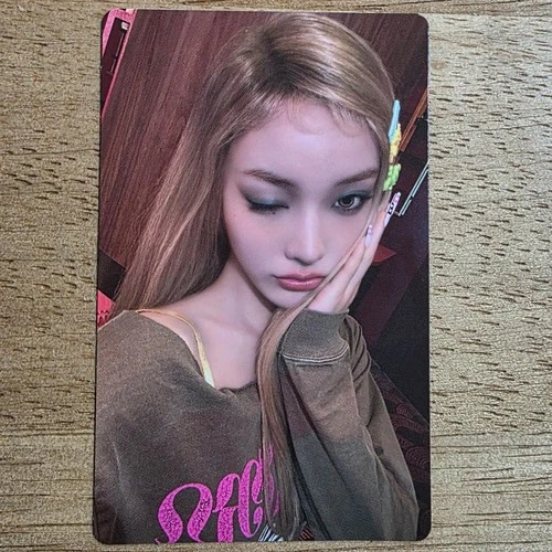 Iroha Official 2nd Weverse Lucky Draw Photocard Illit 4th Mini Mamihlapinatapai