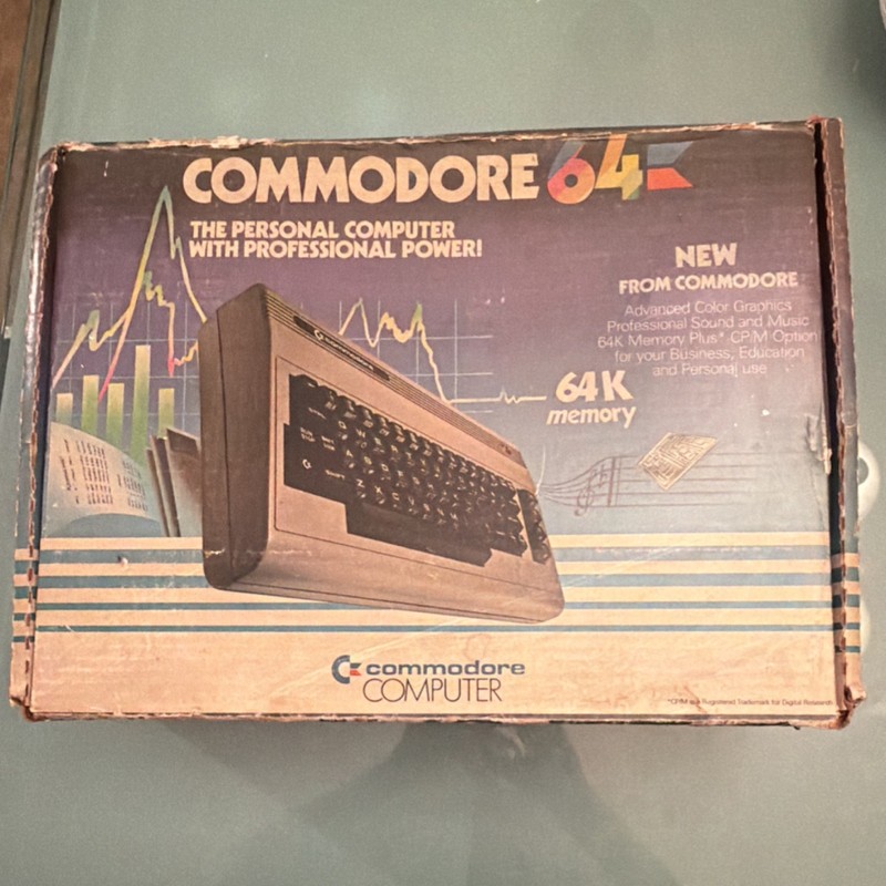 Vintage Commodore 64 C64 Home Computer w/Original Box - PRISTINE!!! - Powers On