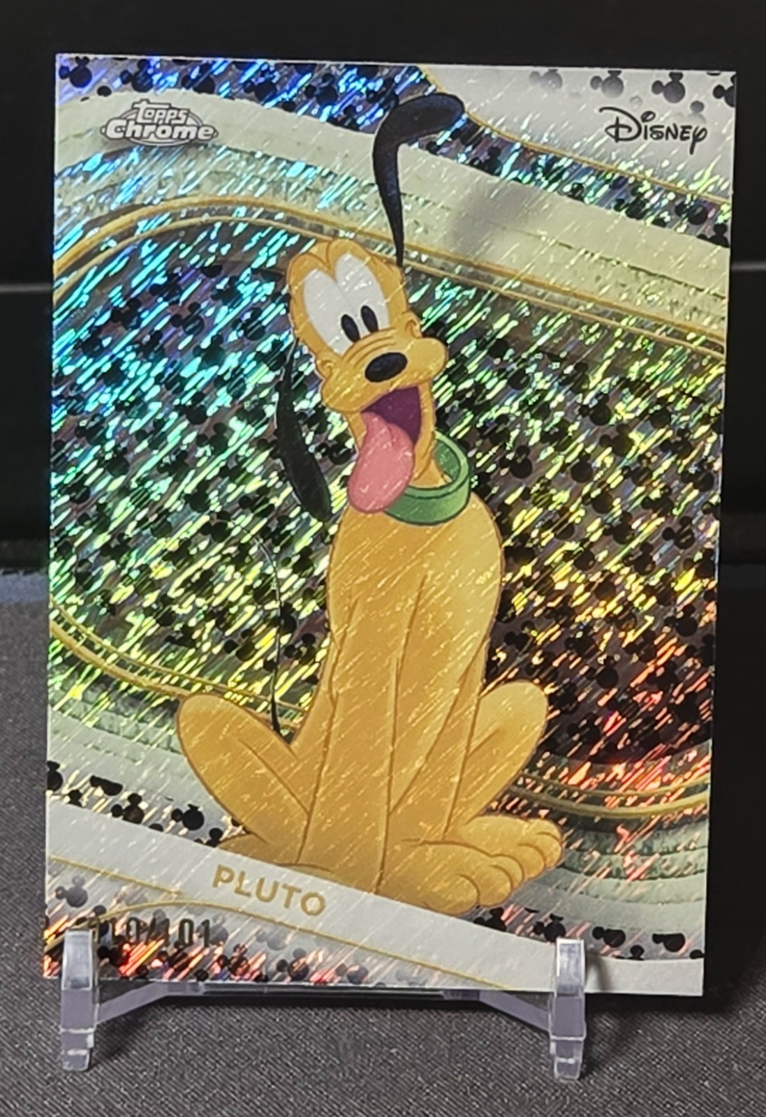 2025 Disney Chrome PLUTO #95 Mickey Mouse Black and White Shimmer Refractor /101
