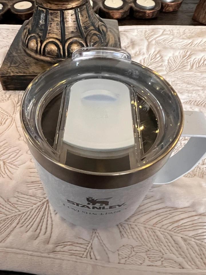 Taza de campamento Stanley 1913 X LoveShack Fancy 12 OZ Toscana Toile azul alpino - 1 taza  Foto 4 de 4