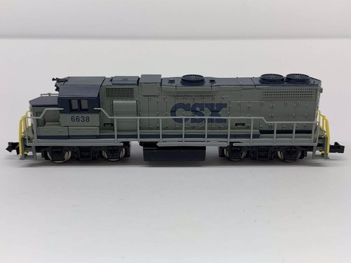 Life-Like N Scale #6638 CSX #7842 GP38 Diesel Locomotive - Picture 3 of 18